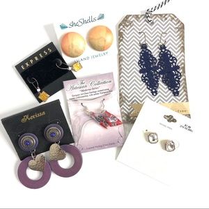 Plethora of New on Card Earrings Six Pair